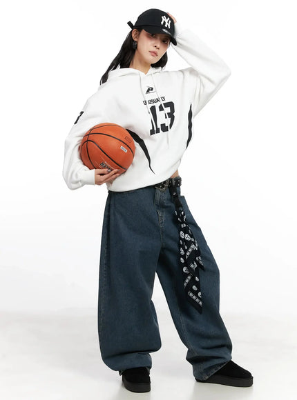 graphic-print-oversized-hoodie-in528