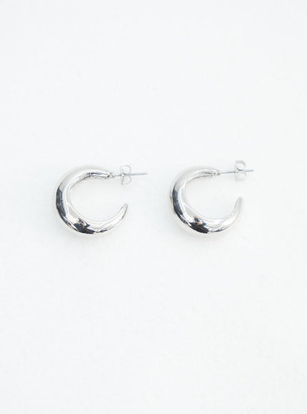 bold-earrings-in317