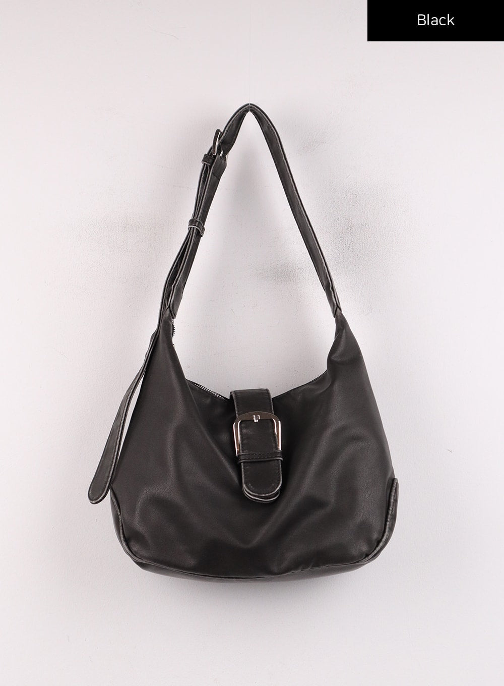 leather-buckled-tote-bag-ij419 / Black