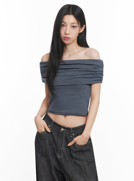 Off-Shoulder Striped Tee IY516