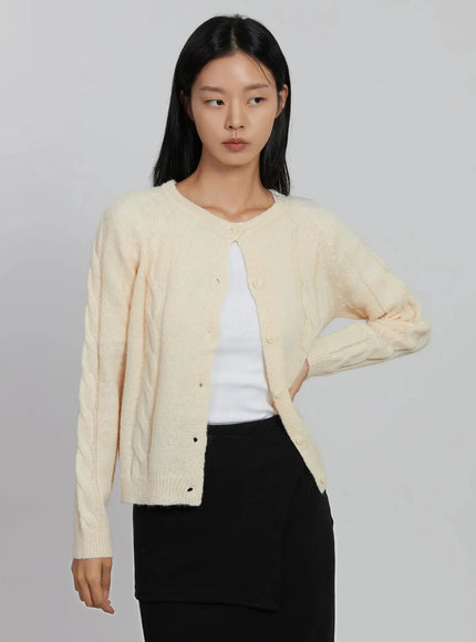 cable-knit-cardigan-id516 / Light beige