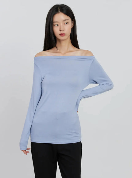 basic-off-shoulder-long-tee-in507 / Light blue