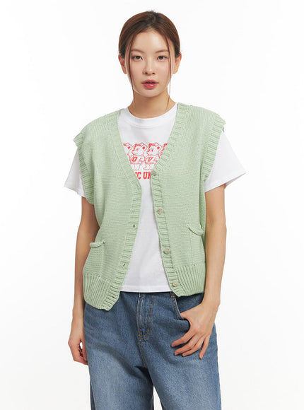 Buttoned V-Neck Sleeveless Sweater IM513