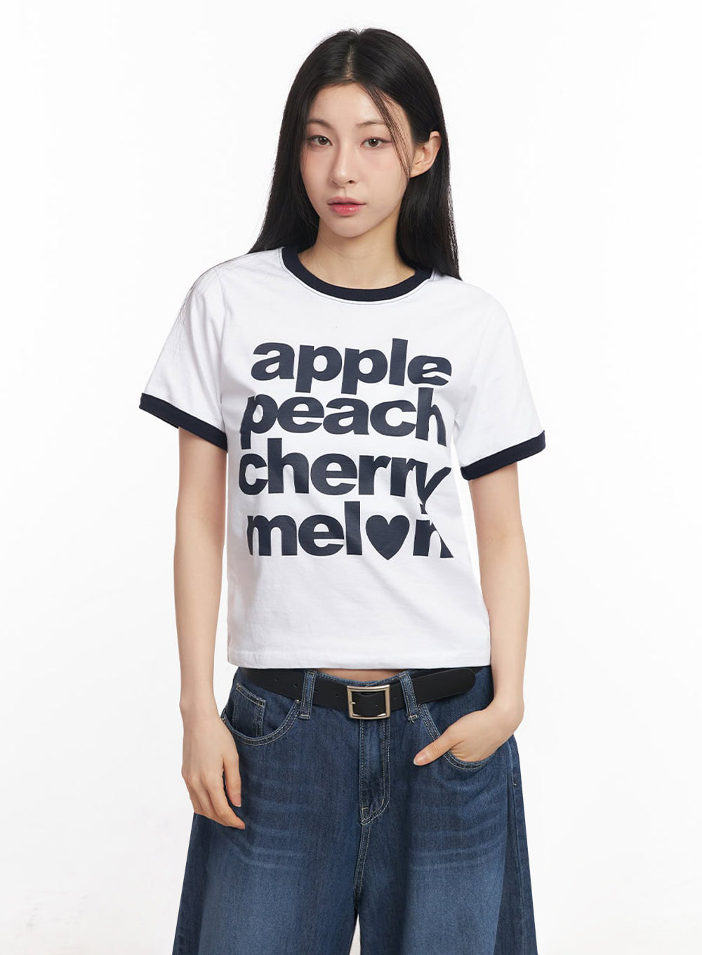 contrast-graphic-crop-top-iy529 / White