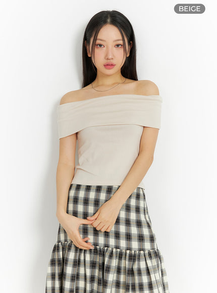 off-shoulder-short-sleeve-top-im404 / Beige