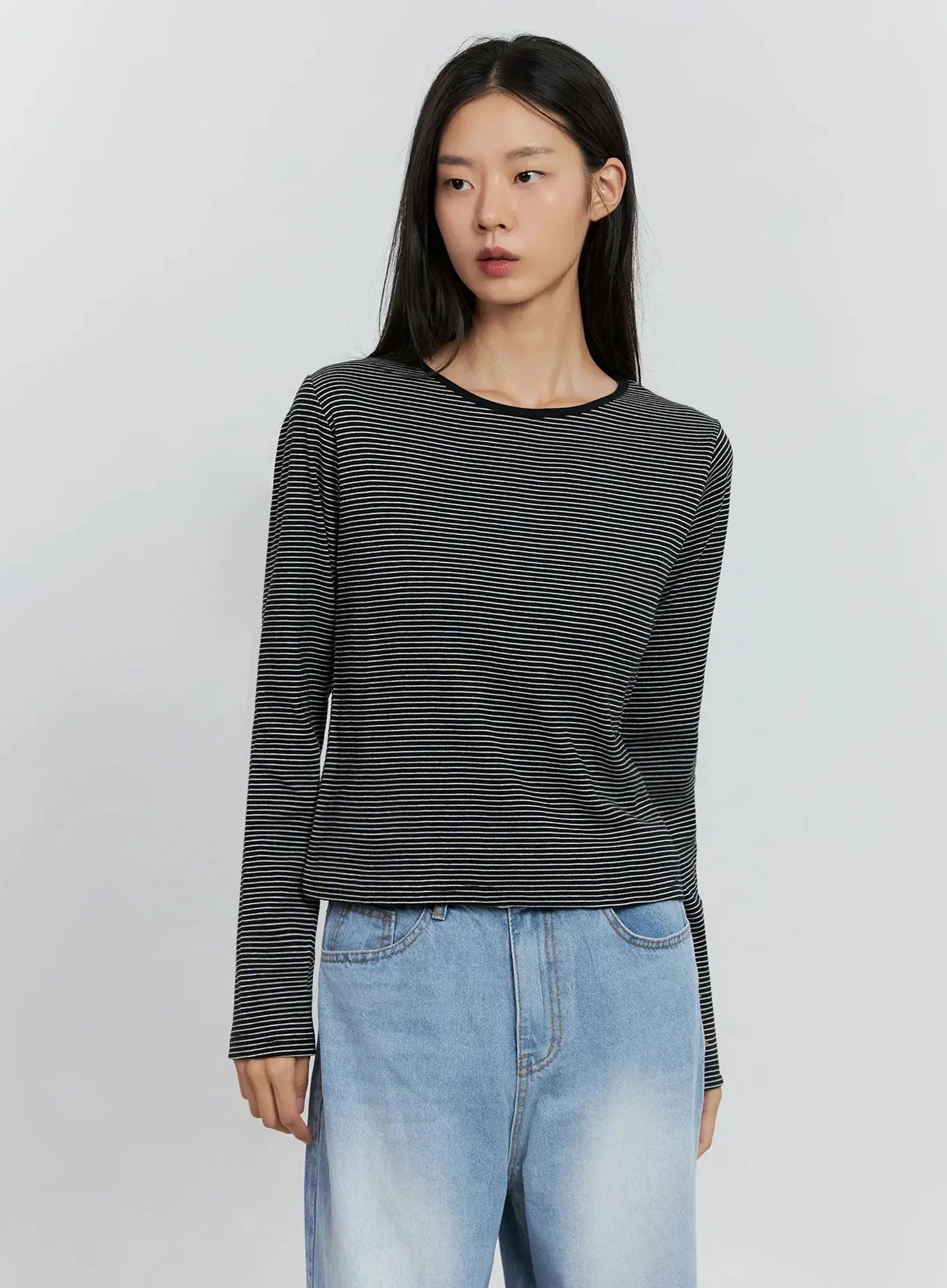 striped-long-sleeve-tee-is516 / Black