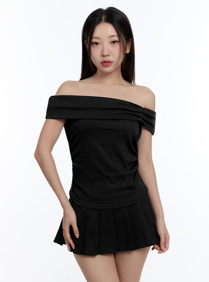 ribbon-shirred-off-shoulder-top-iu503 / Black