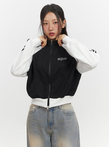 Cozy Embroidered Zip-Up Sweatshirt IF511