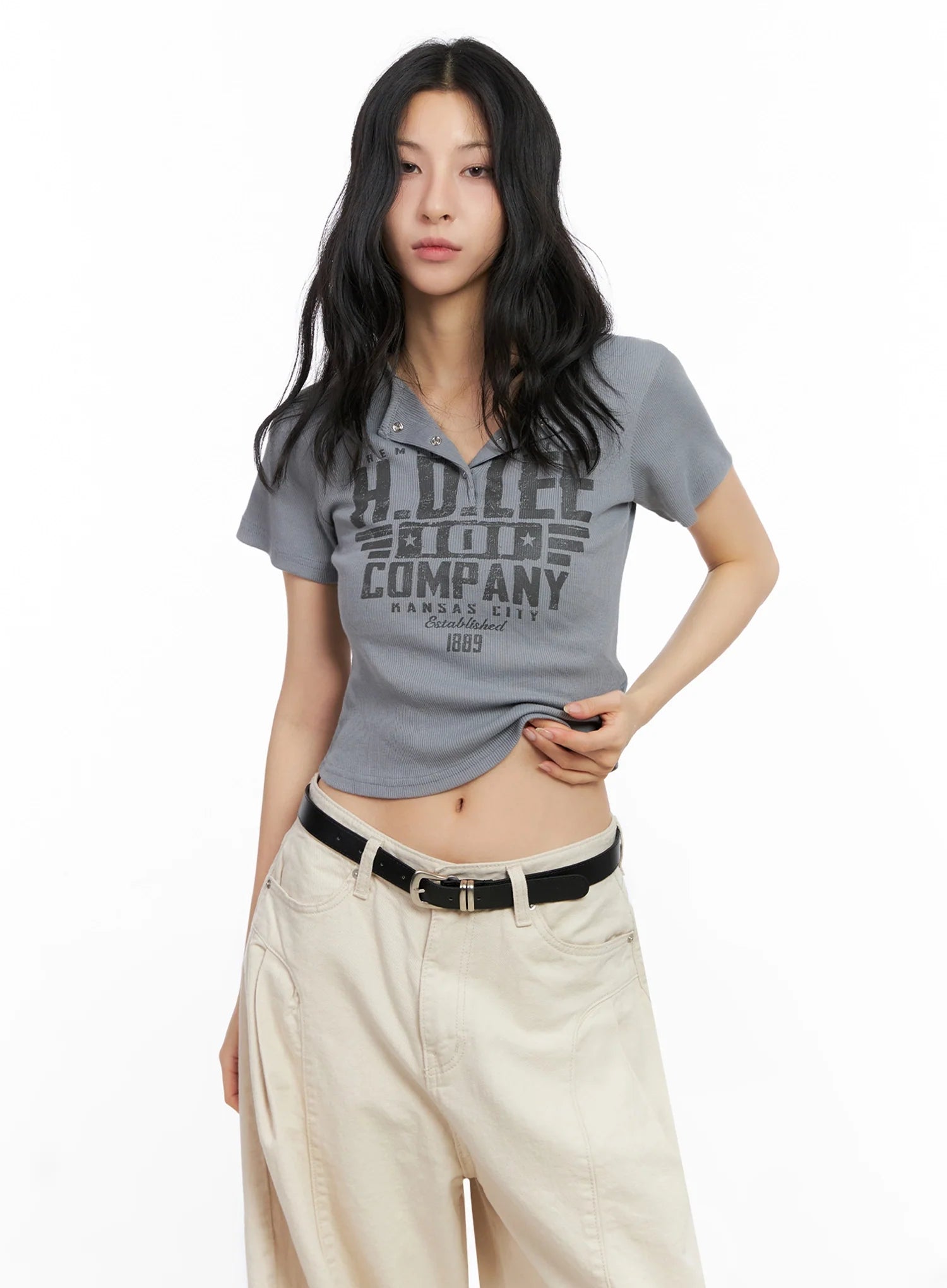 graphic-snap-collar-crop-tee-ig508 / Gray