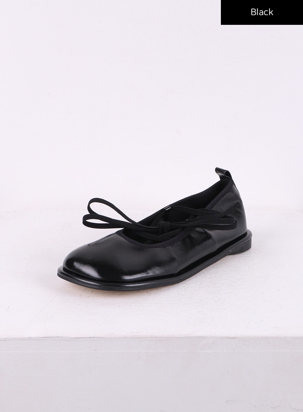 tie-leg-ballet-flats-ij430 / Black