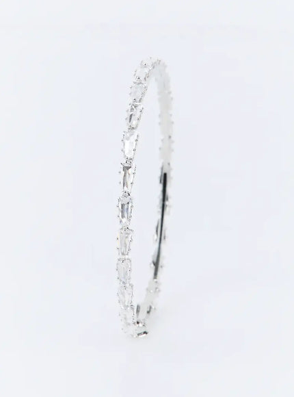 dorian-earring-iu503
