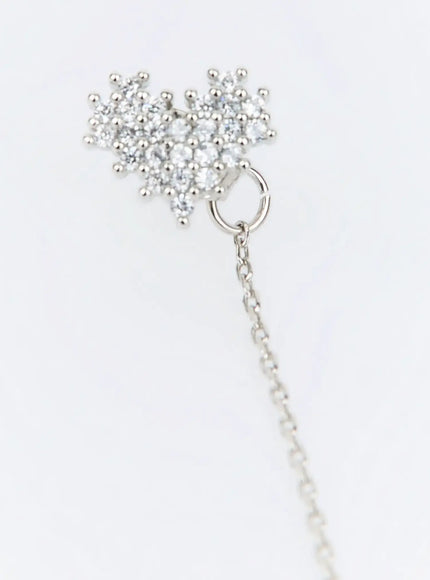 magritte-earring-iu503
