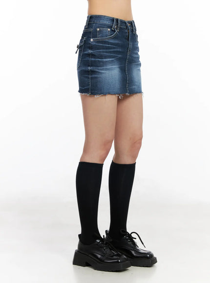 classic-frayed-hem-denim-mini-skirt-cm516