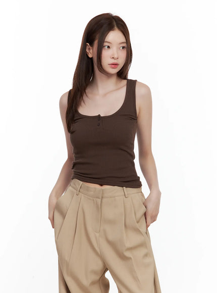 casual-button-tank