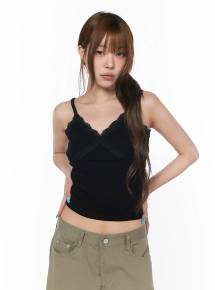 lace-trim-v-neck-camisole-cy529