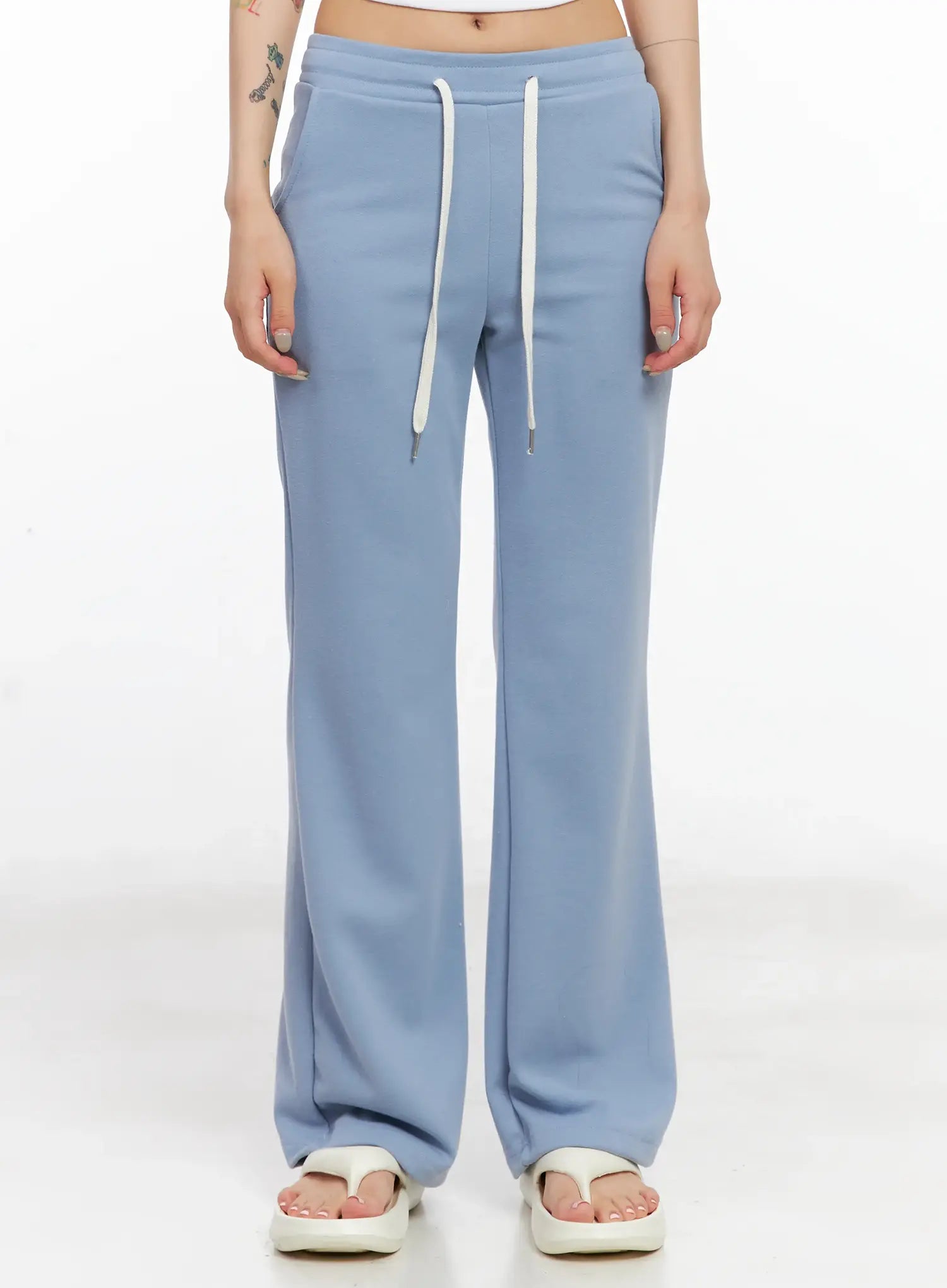 embroidered-flare-track-pants-cl525