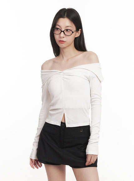 slim-fit-off-shoulder-long-sleeve-top-cm517