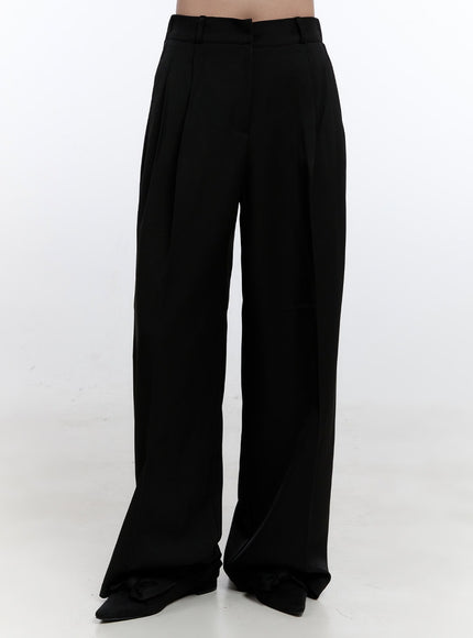 pintuck-wide-leg-slacks-on418