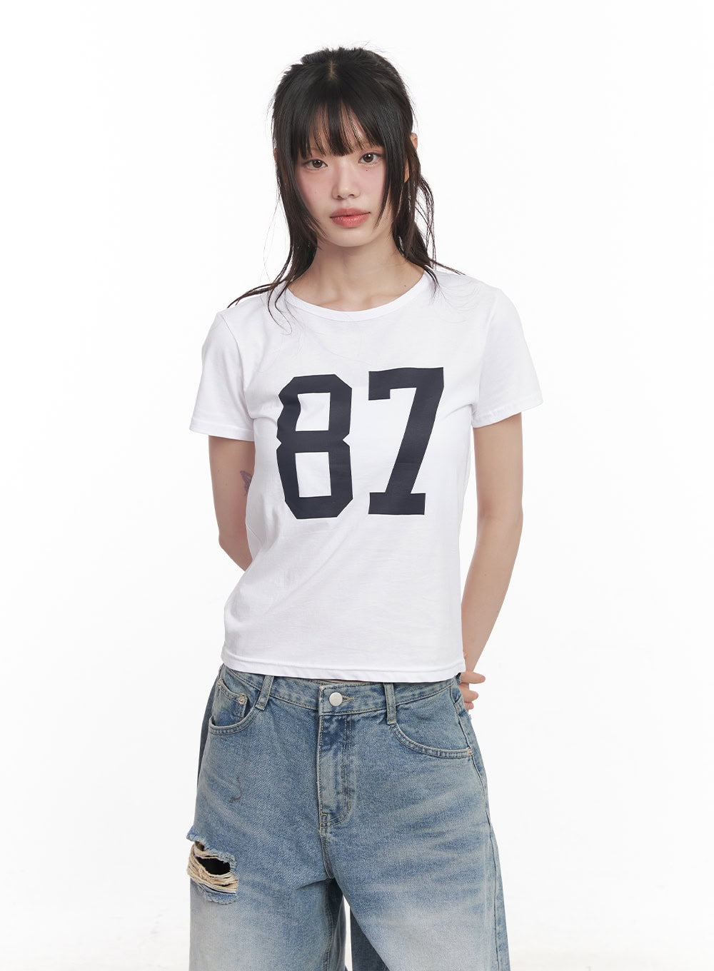 87-graphic-crop-tee-cy520