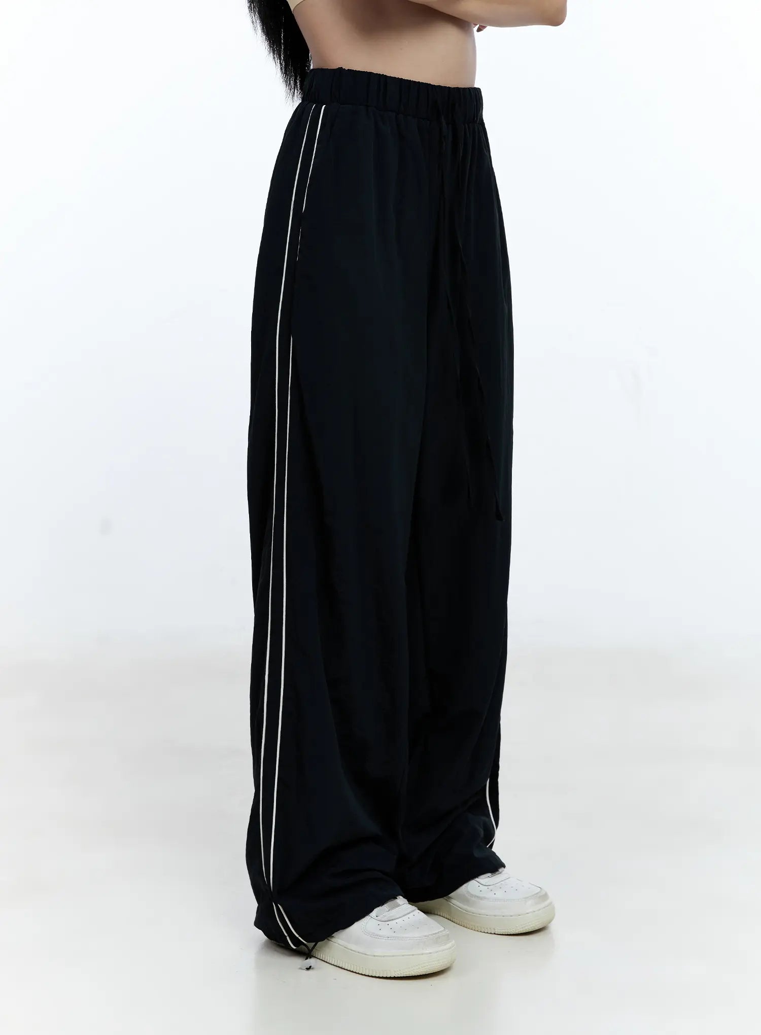 nylon-wide-leg-track-pants-cg512