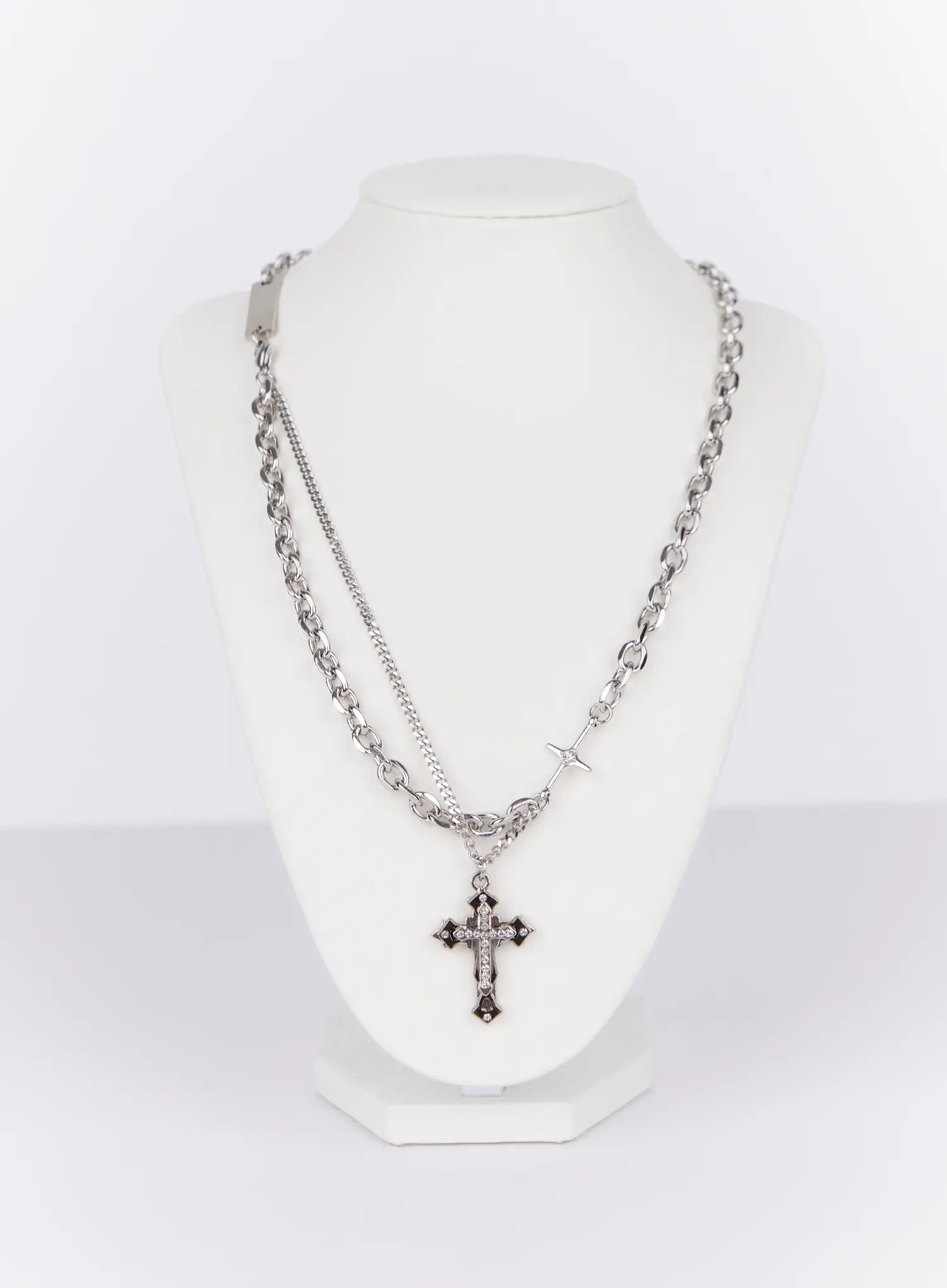 gothic-cross-pendant-necklace-io527 / Silver