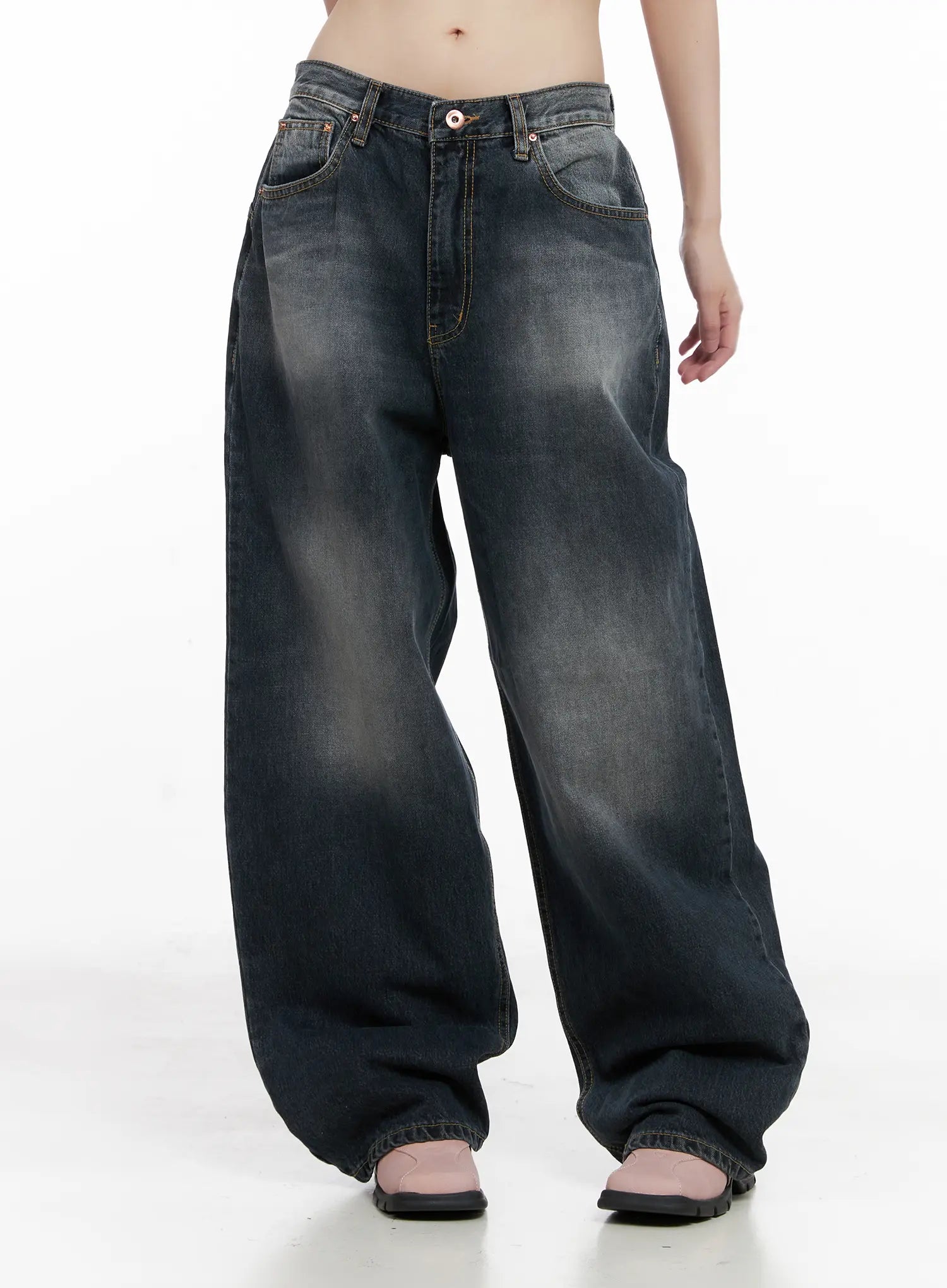 celi-vintage-wash-wide-leg-jeans-cg515