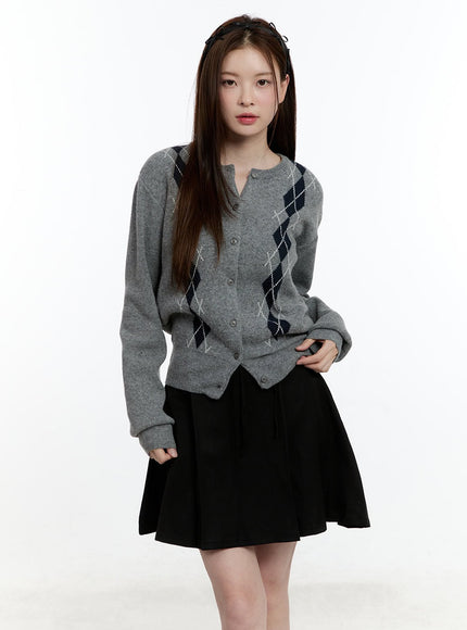 cashmere-blend-argyle-buttoned-cardigan-cm521