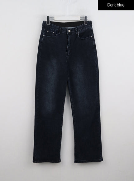 washed-denim-straight-jeans-on330