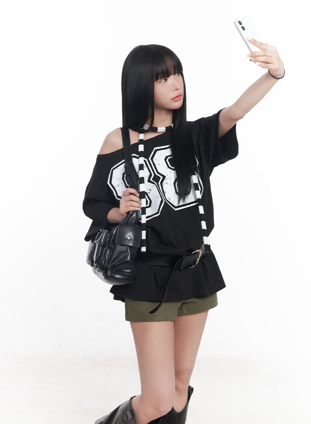 88-graphic-off-shoulder-oversize-t-shirt-cy527