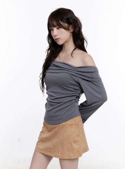 shirred-off-shoulder-long-sleeve-top-co501 / Dark gray