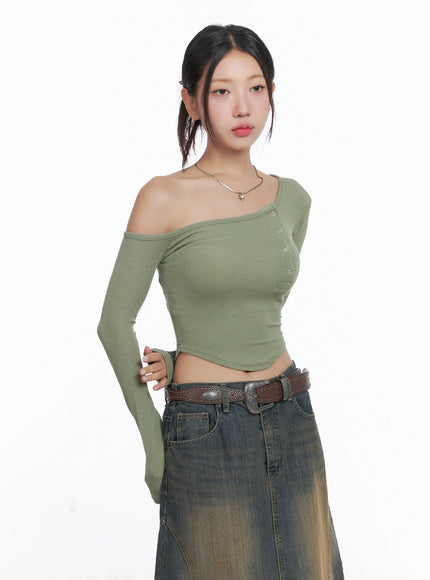 off-shoulder-asymmetric-long-sleeve-crop-top-cs503 / Dark green