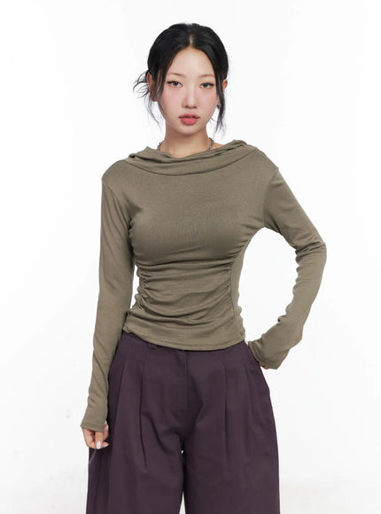 slim-fit-hooded-turtleneck-top-cn514 / Dark green