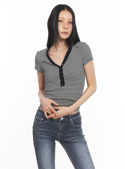striped-buttoned-v-neck-crop-tee-cy528