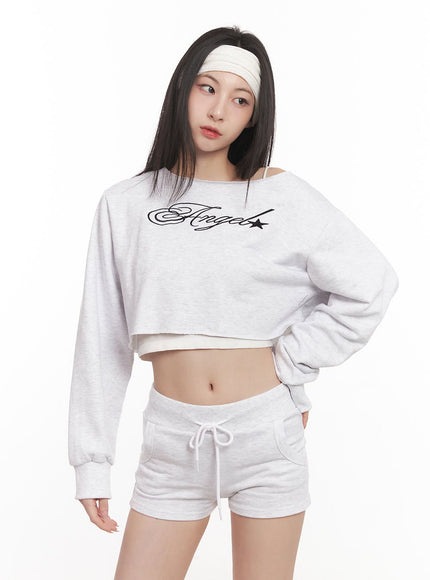 Off-Shoulder Embroidered Crop Sweatshirt CM518