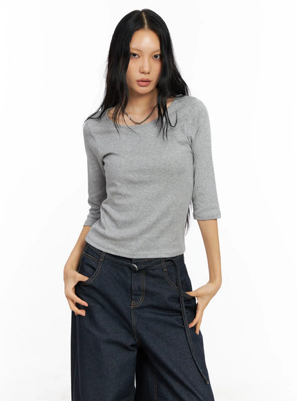 minimalist-white-u-neck-top-co528 / Gray