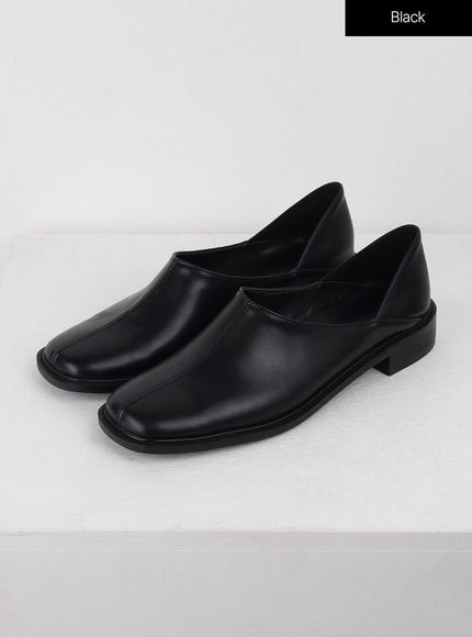 basic-solid-faux-leather-loafers-oj415 / Black