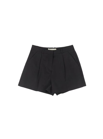 wide-fit-pintuck-shorts-ca510 / Black