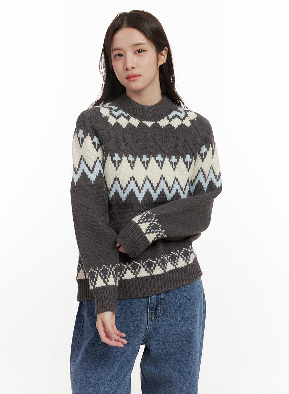 nordic-knit-round-neck-sweater-on429 / Dark gray