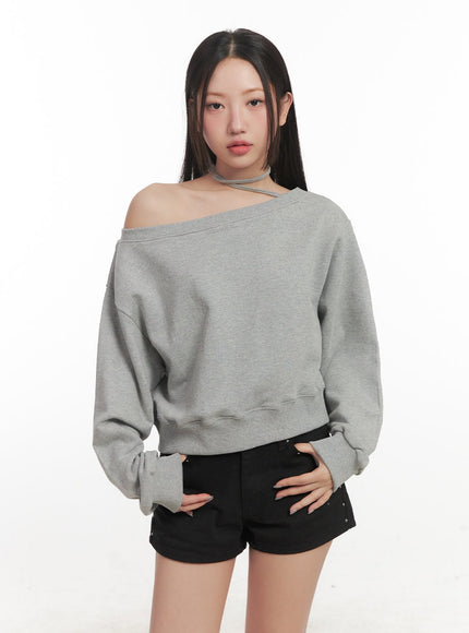 String One-Shoulder Crop Sweatshirt CF526