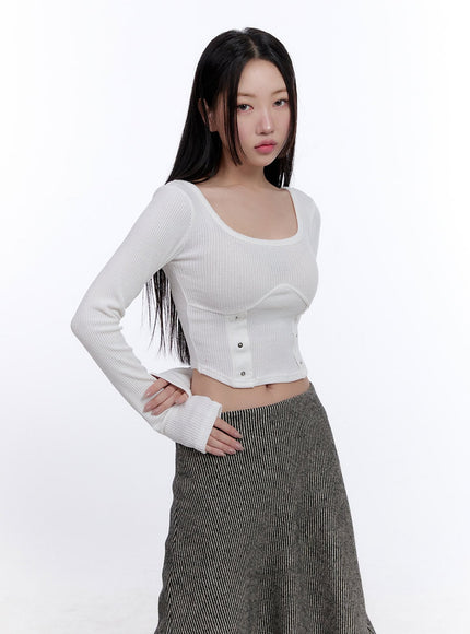 Scoop-Neck Long-Sleeve Crop Top CJ509