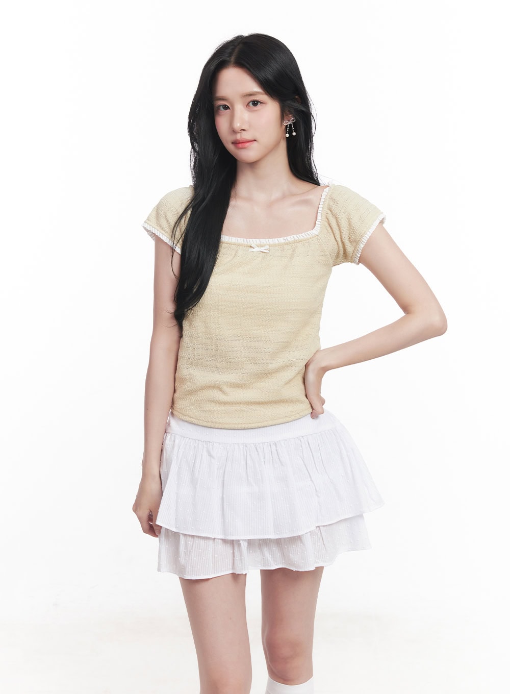 ribbon-lace-square-neck-crop-top-cy523 / Yellow
