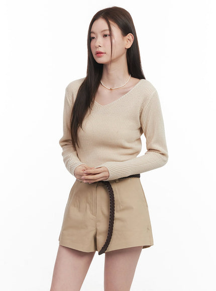 Loose-Fit V-Neck Crop Sweater CM512