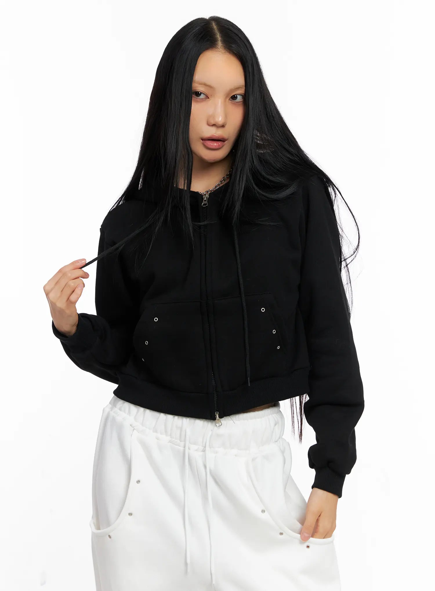 cozy-cropped-hoodie-co529 / Black