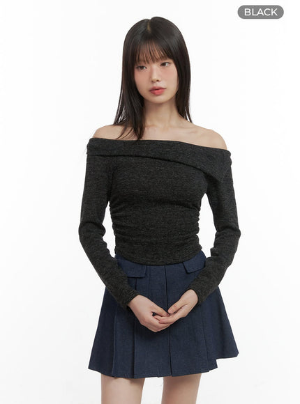 off-shoulder-cropped-knit-top-co410 / Black