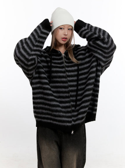 cozystripe-zip-hood-sweater-cn425 / Black