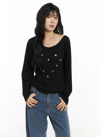 eyelet-heart-boatneck-long-sleeve-tee-cn528 / Black