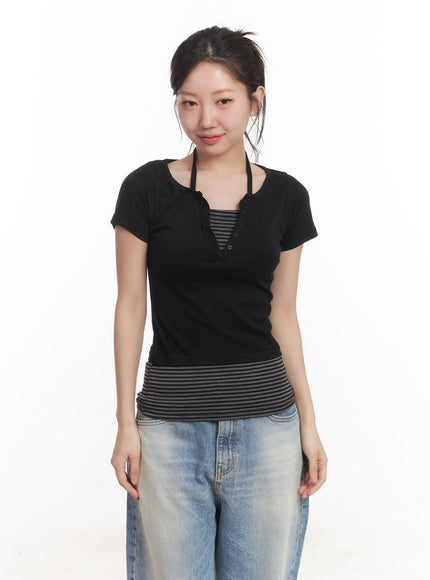 layered-stripe-halter-neck-buttoned-crop-top-ca530 / Black