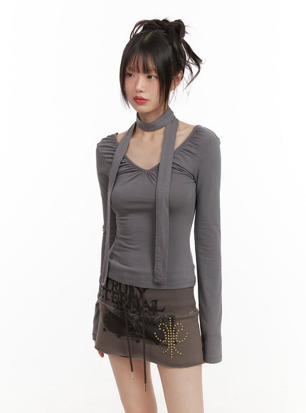 shirred-v-neck-long-sleeve-top-with-scarf-cj502 / Dark gray
