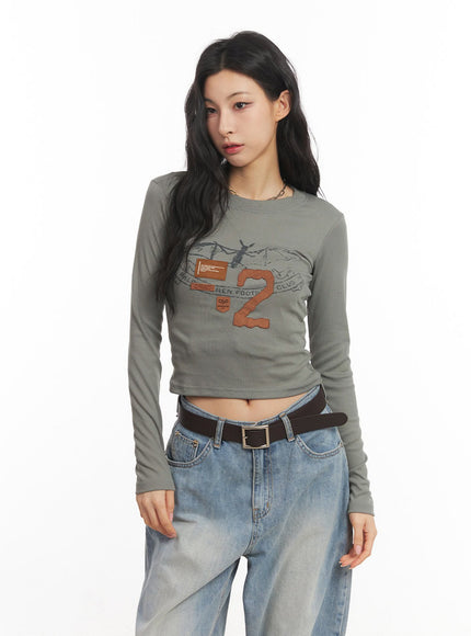 Patched Graphic Long-Sleeve Crop Top CA503