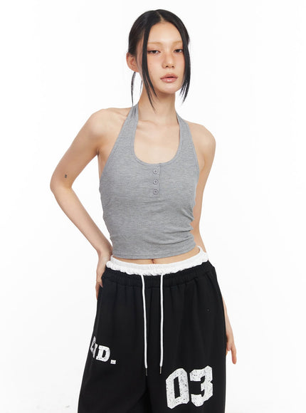halter-buttoned-crop-tank-top-cy52 / Gray